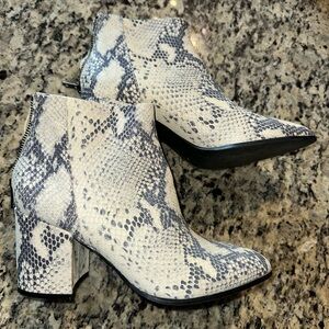 Steve Madden Bootie 8